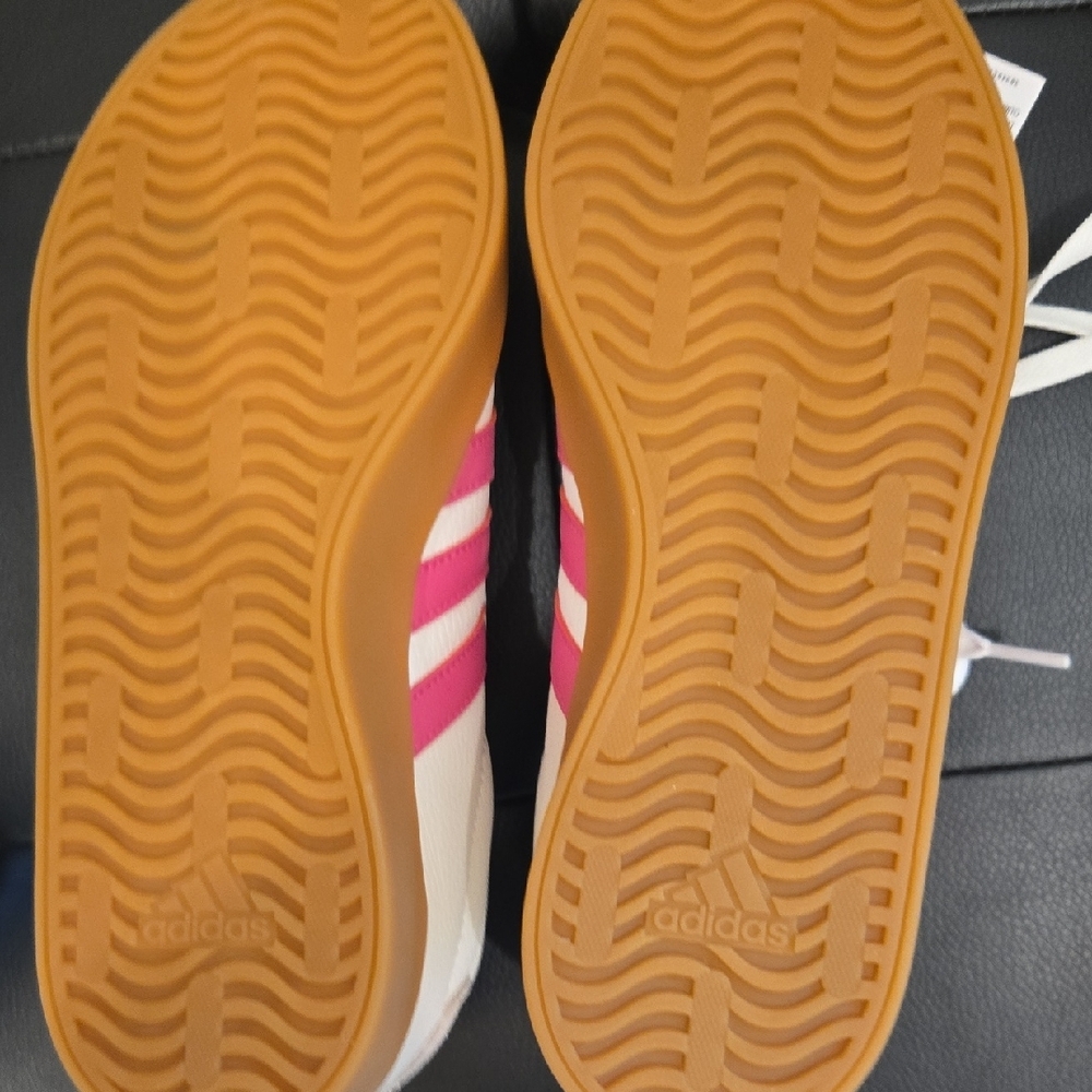 adidas Women's Cream Sneakers with Pink Stripes and Gum Sole - Picture 4 of 5
